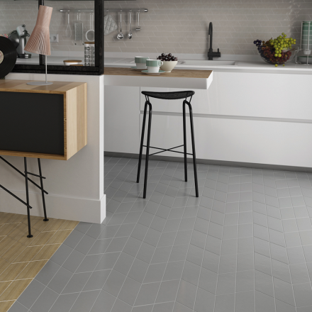 Плитка керамическая напольная 23200 CHEVRON Gris Mate LEFT 9х20,5 см